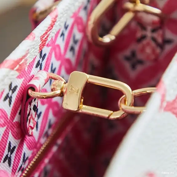 ONTHEGO PM LOUIS VUITTON 0429